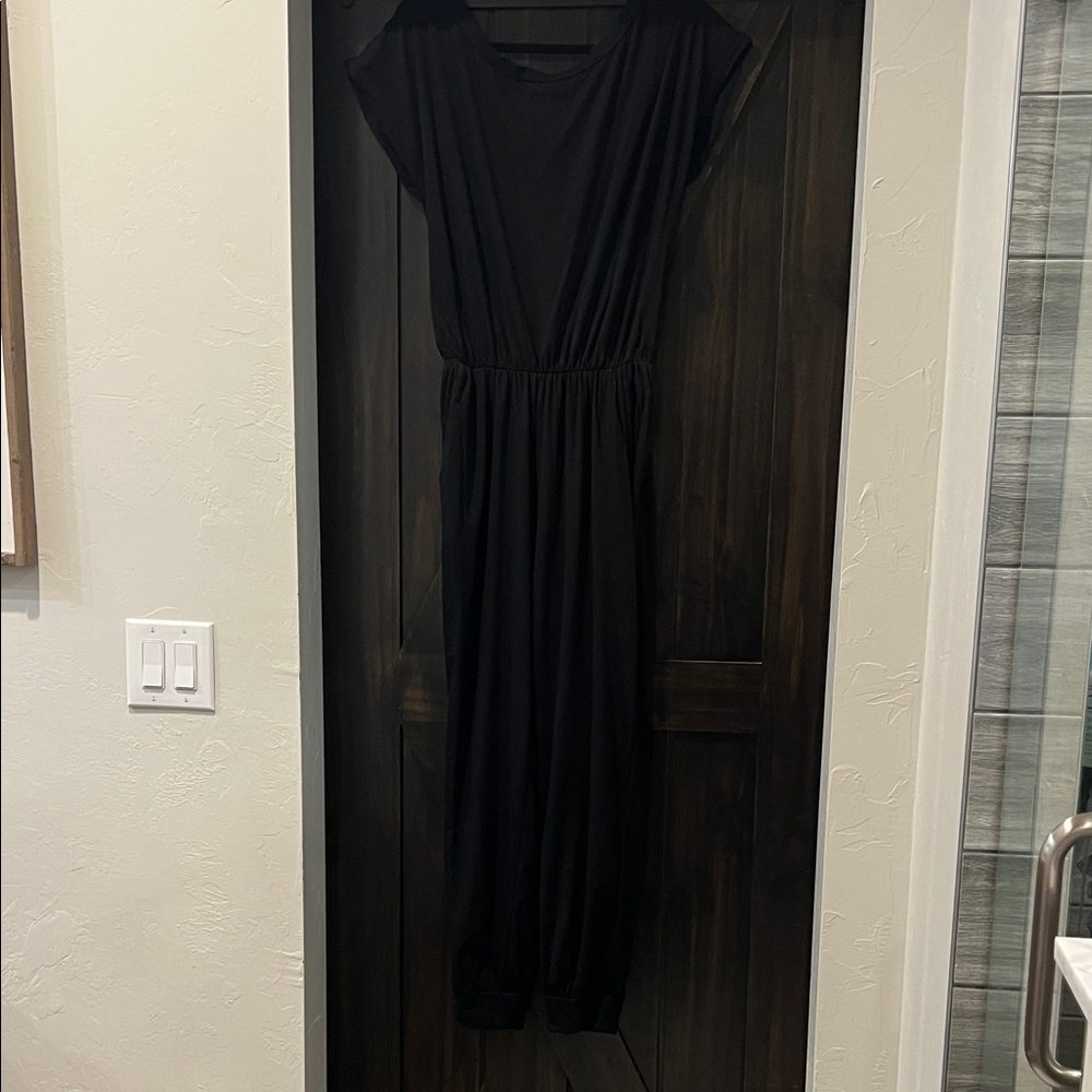Black Women's Jumpsuit - Sleek Everyday Style